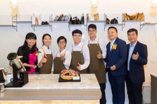 75a6f7 656826ebdcf04bf88d976f84cfcb8510 mv2